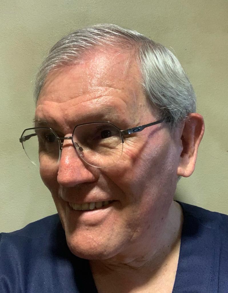 Dr Nic van Reede van Oudtshoorn